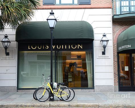 Louis Vuitton store charleston sc